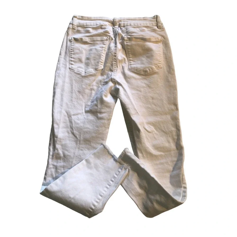 Rewash Brand Gold Button Fly Distressed #Bemore Women's Jeans White 9/29 Raw Hem
